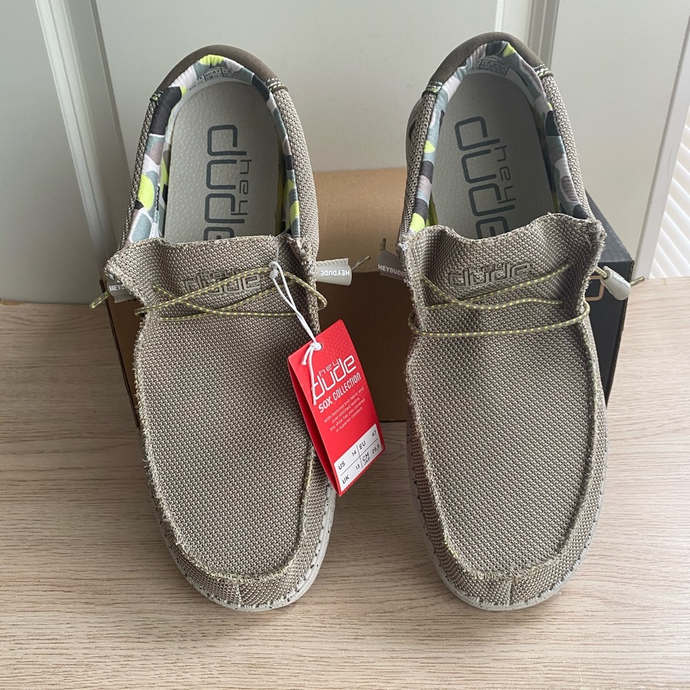 Brand New Hey Dude Slip on Shoes - Men 14 - Picture 6 of 10